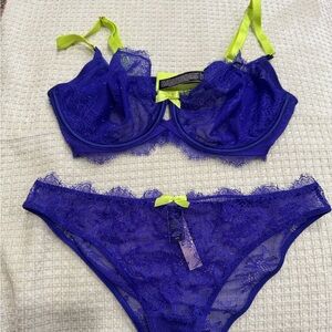 VS Elegant Blue Lace Lingerie Set 85